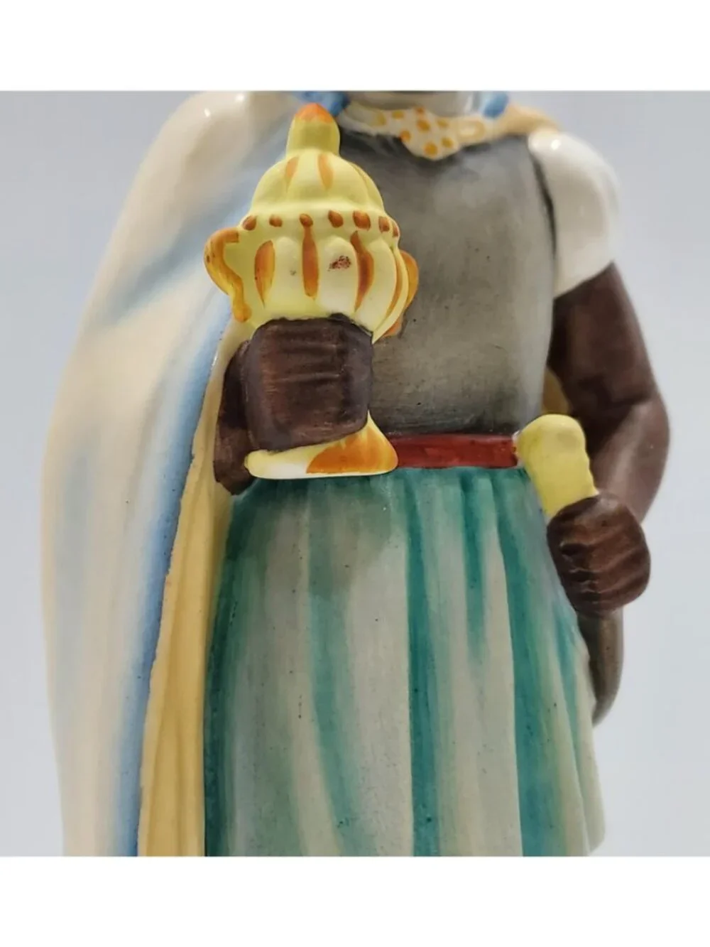W. Goebel M.I. Hummel Vintage Moorish King Wise Man Figurine, 1951, 8